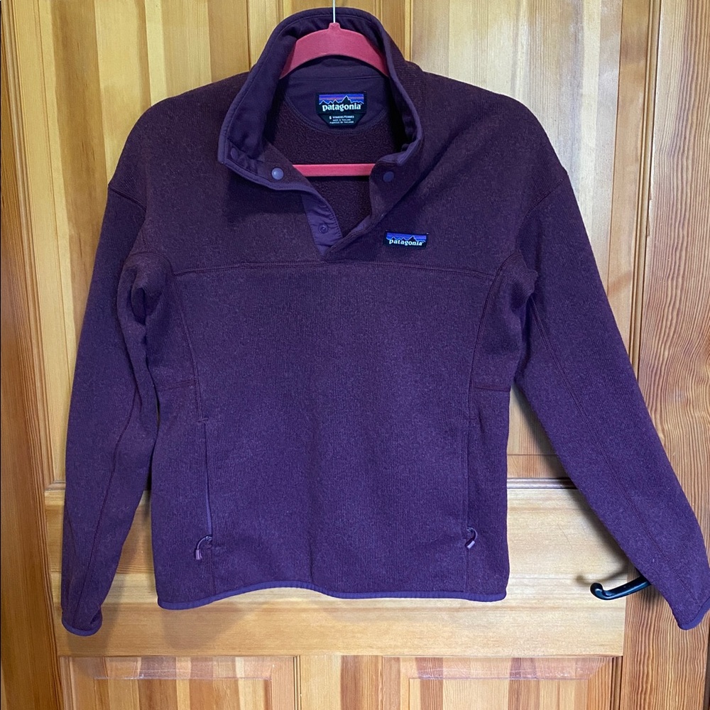 Patagonia Purple Women's Sweater Snap Small EUC